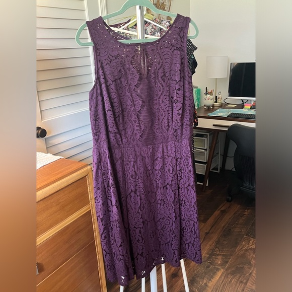 Cocktail Dress. Danny & Nicole. 18W - Picture 2 of 6